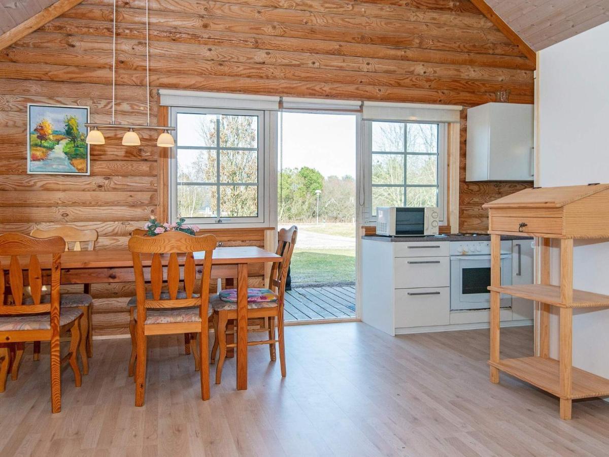 4 Person Holiday Home In Hovborg Eksteriør billede